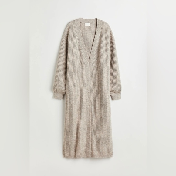 H&M Sweaters - Cozy Ribbed Knit Cardigan H&M